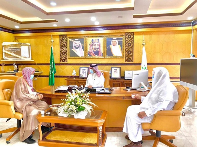 مدير عام هيئة الأمر بالمعروف بمنطقة حائل يزور أمين المنطقة