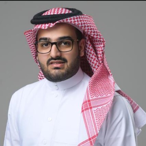 قانوني: يكشف عن عقوبة منتحلي الشخصيات على مواقع التواصل .. وعلى المتضررين أن يفعلوا هذا الأمر