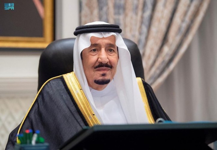 أمام خادم الحرمين الشريفين.. وزير الصحة يؤدي القسم