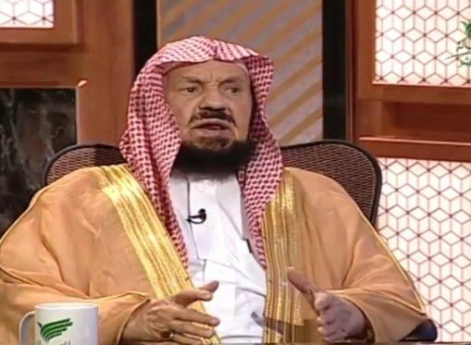 بالفيديو: نصيحة من الشيخ المنيع لمن يشعر بالخوف من الموت والمرض ومن فقدان الزوج والأولاد
