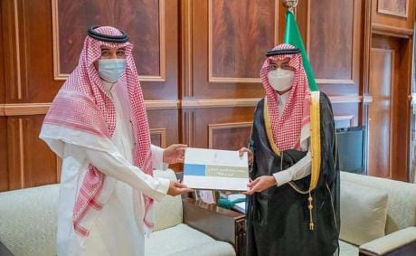 نائب أمير حائل يتسلم تقرير الإنجاز لمعهد ريادة الأعمال الوطني بالمنطقة للفترة الماضية