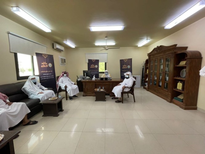 مدير عام فرع هيئة الأمر بالمعروف بالحدود الشمالية يقوم بجولة تفقدية على هيئة محافظة رفحاء