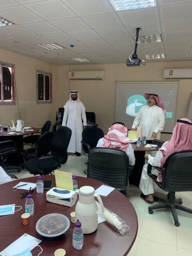 مدير عام تعليم حائل يدشن برنامج إدارة الأداء الوظيفي لشاغلي الوظائف الإدارية