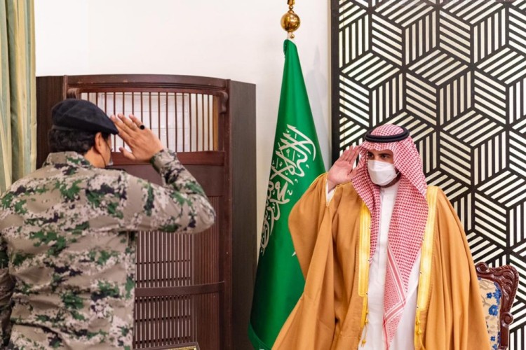 سمو أمير منطقة الجوف يستقبل مدير سجون المنطقة المعين حديثاً