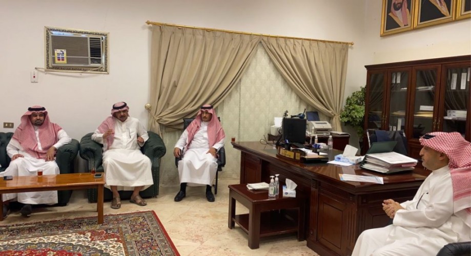 محافظ تربة يجتمع بإعضاء لجنة اصلاح ذات البين بديوان المحافظة