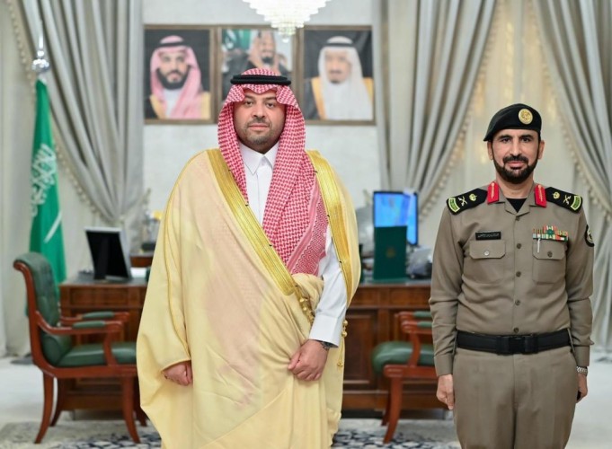 أمير الشمالية يقلد الحزيمي والمحيميد رتبتيهما الجديدتين