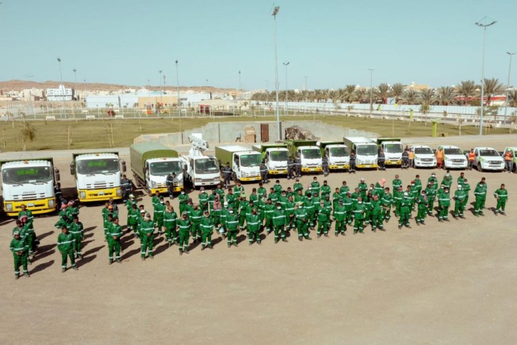 أمين الجوف يوقع عقد صيانة المتنزهات والمسطحات الخضراء بكافة أحياء سكاكا بقيمة 23 مليون ريال