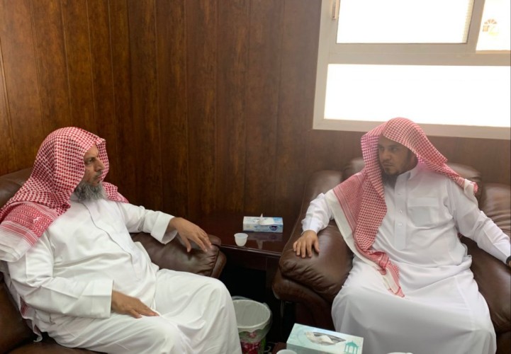 مدير عام فرع هيئة الأمر بالمعروف بمنطقة الجوف يزور مدير عام فرع الرئاسة العامة للبحوث العلمية والإفتاء بالمنطقة