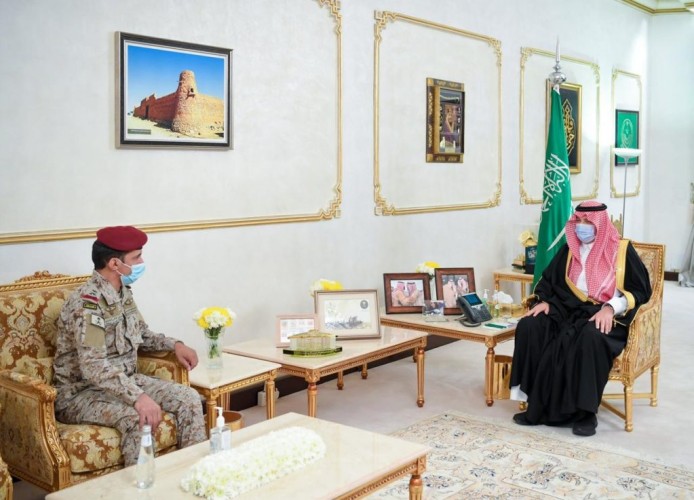 أمير منطقة الحدود الشمالية يستقبل قائد قوة طريف