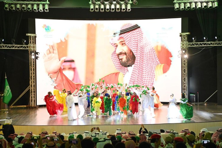 تحت رعاية سمو أمير المنطقة.. تعليم جازان يحتفي بذكرى اليوم الوطني الـ ٩٢..