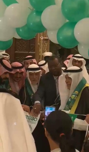 إدارة التطوع وفرقها التطوعية بجمعية مراكز الأحياء بمكة تحتفي باليوم الوطني 92