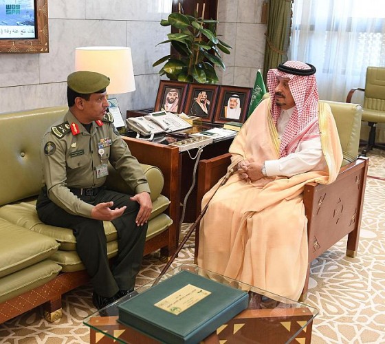 سمو أمير منطقة الرياض يستقبل مدير جوزات المنطقة