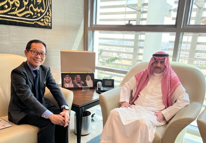 سفير خادم الحرمين الشريفين بالأردن يلتقي سفير الشؤون الفلسطينية “ممثل اليابان” في فلسطين