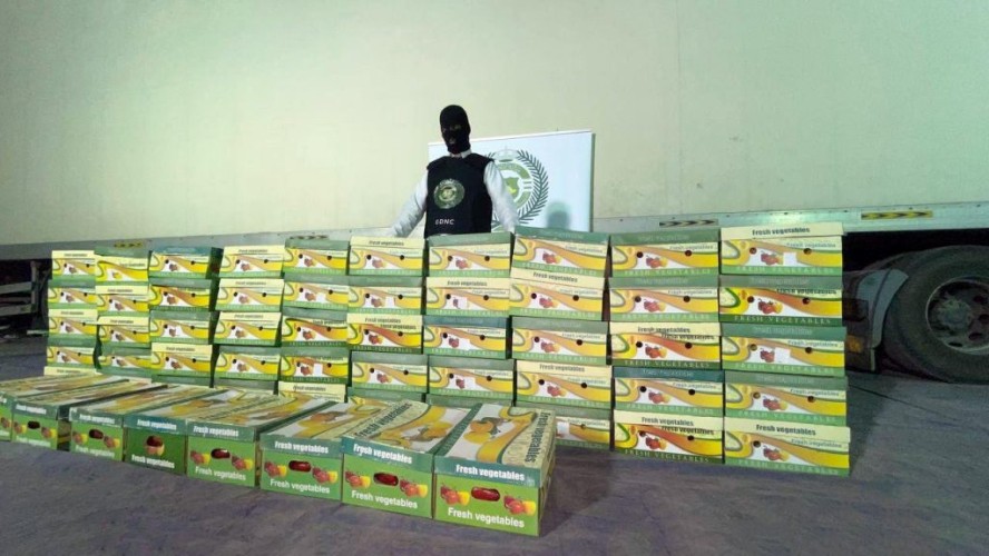 كانت مخبأة داخل شحنة “فلفل” .. مكافحة المخدرات : إحباط محاولة تهريب أكثر من 3 مليون قرص من مادة الإمفيتامين المخدر