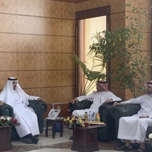 بلدية الخفجي ومجلس أعمال الخفجي يناقشان أبرز الأنشطة والمشاريع لتنمية المحافظة