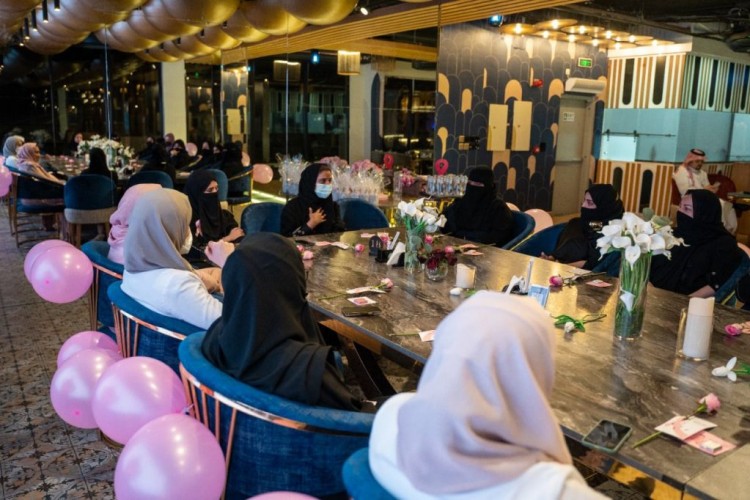 مبادرة مجتمعية للتوعية بسرطان الثدي بأمانة مكة المكرمة