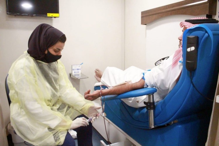 د.الشهراني يطلق حملة التبرع بالدم بـ”صحة الرياض”