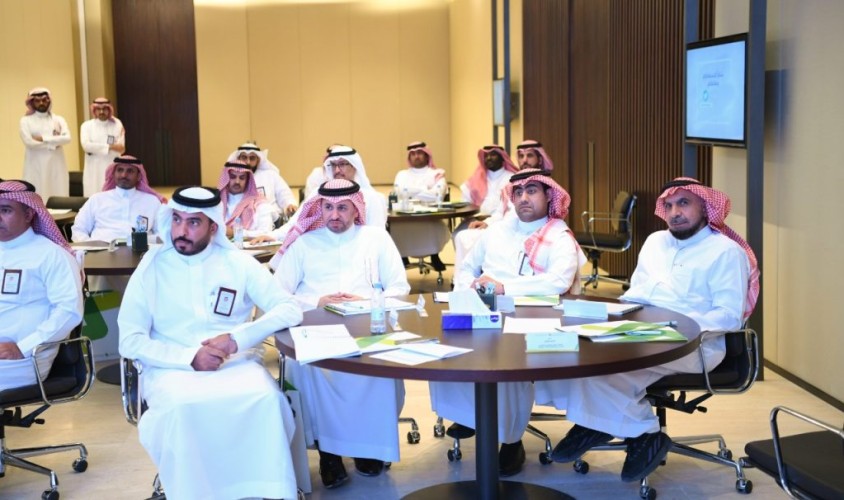 مركز الملك عبدالعزيز للحوار الوطني يدرب القيادات بالمركز على مفهوم القيادة الحديث ومهارات الاتصال القيادي
