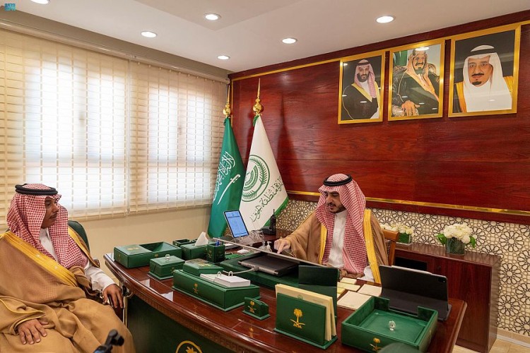 سمو أمير منطقة الجوف : جميع محافظات المنطقة ومركز صوير مرتبطة إلكترونياً مع الإمارة