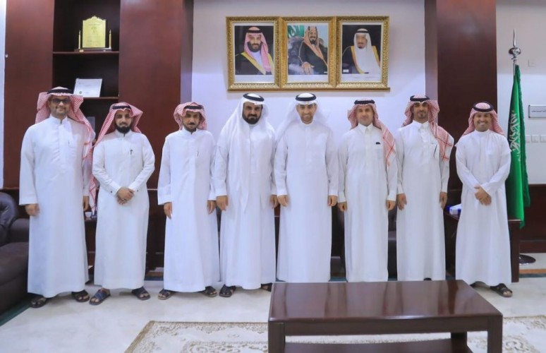 محافظ البكيرية يستقبل رئيس مجلس إدارة الجمعية الخيرية للزواج والتنمية الأسرية