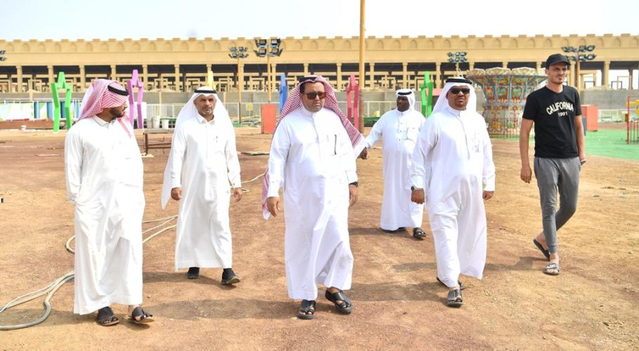 رئيس بلدية الدرب يتفقد الخدمات البلدية  بمهرجانات ” ربيع الدرب للتسوق والترفيهية  “
