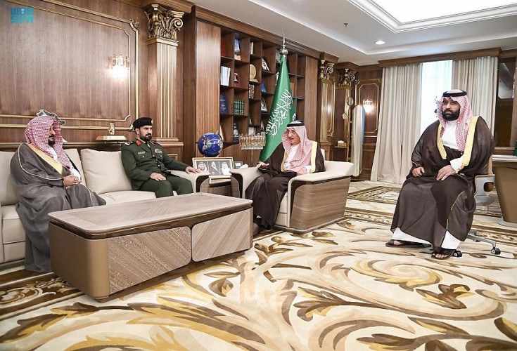 سموُّ أميرِ منطقة جازان يدشِّن البرامج الدعوية بإصلاحية جازان