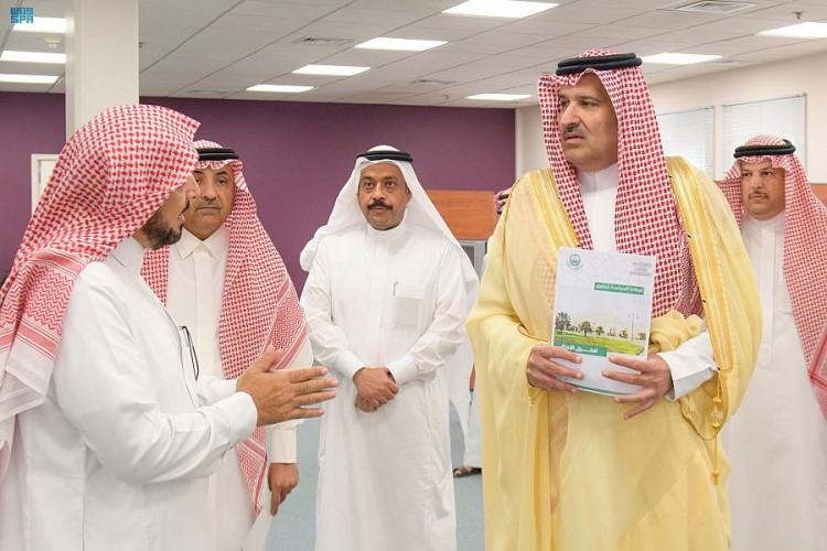 سمو أمير المدينة المنورة يطّلع على مستجدات الخطة التطويرية لأعمال وكالة الحقوق والإدارة القانونية بإمارة المنطقة