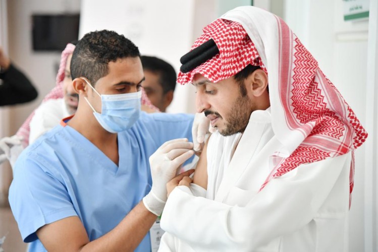 إمارة جازان تُنفذ حملة “تطعيم ضد الإنفلونزا الموسمية..