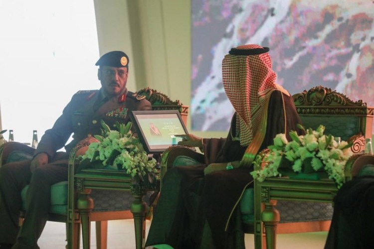 الدفاع المدني يقيم المؤتمر العلمي للممارسات الذكية في التعامل مع حالات الطوارئ والهاكثون المصاحب له ..