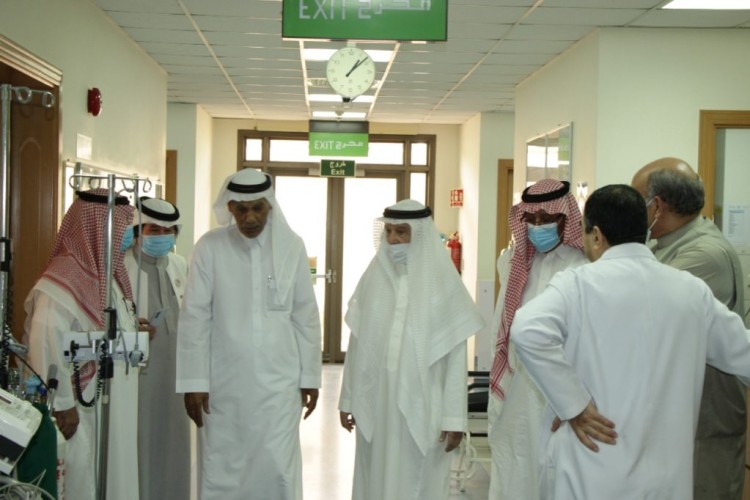 د. زهير نواب يزور “بر جدة” ومركز عبد الكريم بكر الطبي لغسيل الكلى