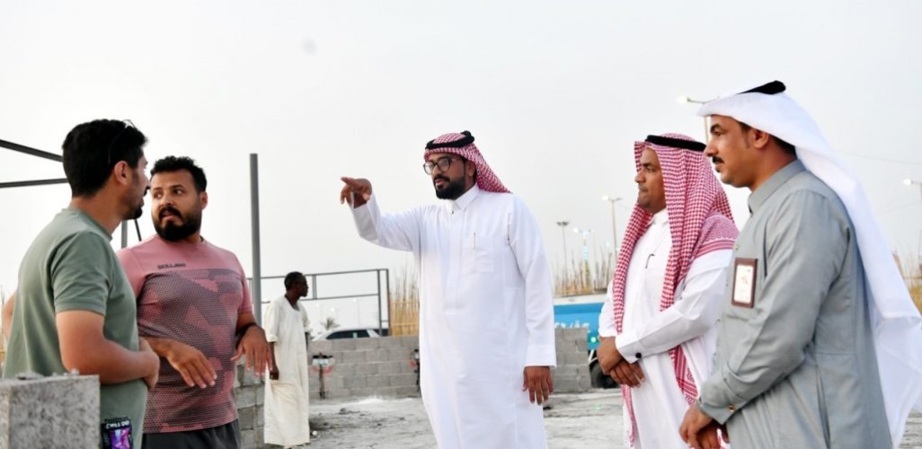 رئيس مركز الشقيق بالدرب يتفقد الكورنيش الشمالي والجنوبي لشاطئ الشقيق السياحي .. ويطلع على الخدمات