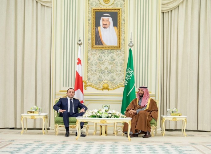 جريت له مراسم استقبال رسمية .. سمو ولي العهد يستقبل رئيس وزراء جورجيا