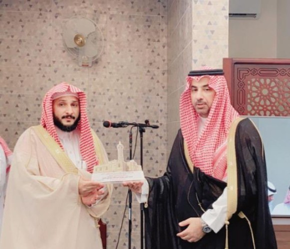 محافظ صبيا يفتتح جامع المحمدية بالمحافظة