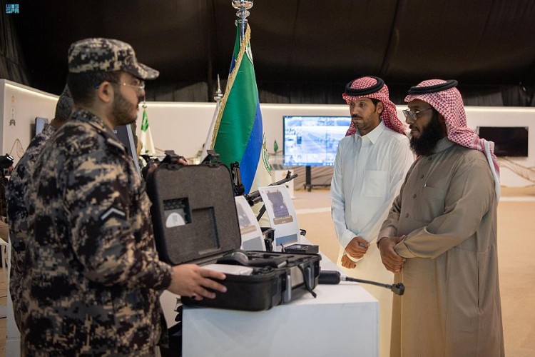 قوات أمن المنشآت تشارك في مهرجان الملك عبد العزيز للإبل ضمن معرض وزارة الداخلية