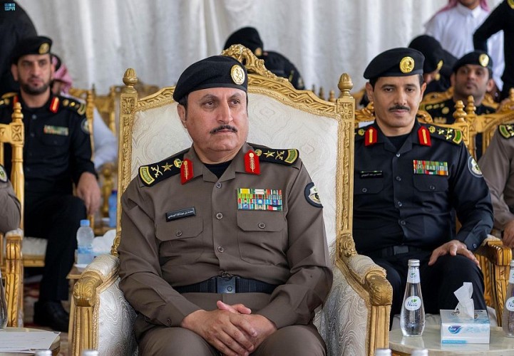 بتوجيه من سمو وزير الداخلية .. معالي مدير الأمن العام يتفقد شرطة منطقة جازان وإدارات أفرع الأمن العام فيها