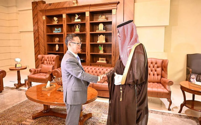 سمو الأمير سعود بن جلوي يستقبل القنصل العام لجمهورية الصين الشعبية