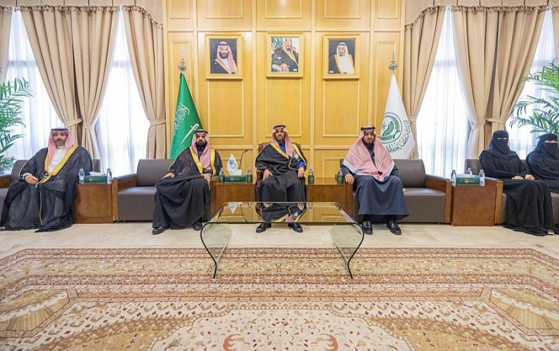 سمو نائب أمير منطقة حائل يرعى مراسم توقيع مذكرة تفاهم للدراسات الاستشرافية في المنطقة