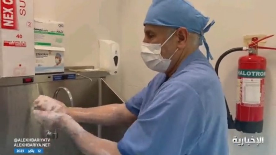 بالفيديو .. الدكتور “عبدالله الربيعة” يكشف عن تفاصيل المرحلة الرابعة الأخطر في عملية فصل التوأم السيامي العراقي