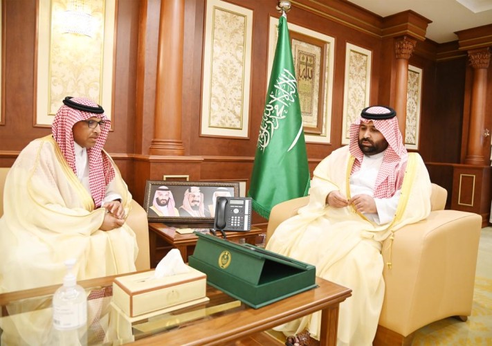 سمو نائب أمير جازان يدشن الدورات التدريبية وحاضنات الأعمال ضمن فعاليات شتاء جازان