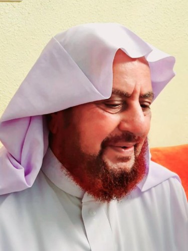 من هو الفنان التشكيلي المتميز والمبدع الاستاذ يحيى بن أحمد مثنى النعمي؟