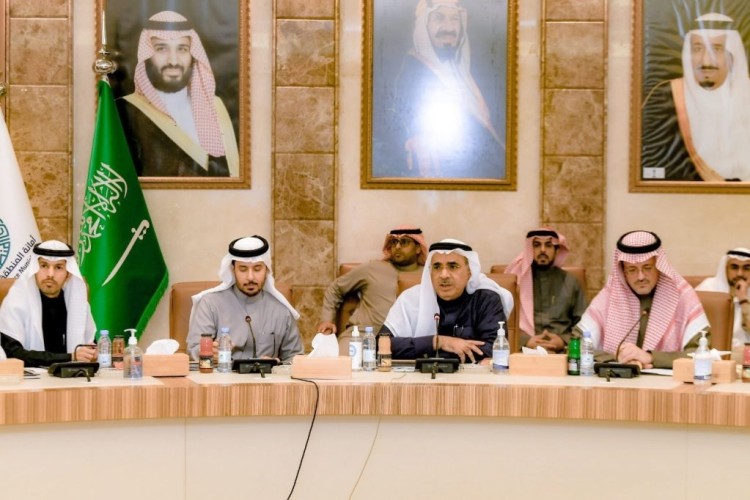 أمين الشرقية يناقش منجزات الأمانة لعام 2022 ومستهدفات عام 2023