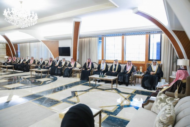 امير الشرقية يستقبل رئيس جامعة الملك فهد للبترول والمعادن بالظهران