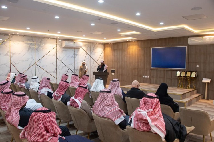 مدير صحة حائل يفتتح اللقاء التعريفي لمهام التحليل وذكاء الأعمال