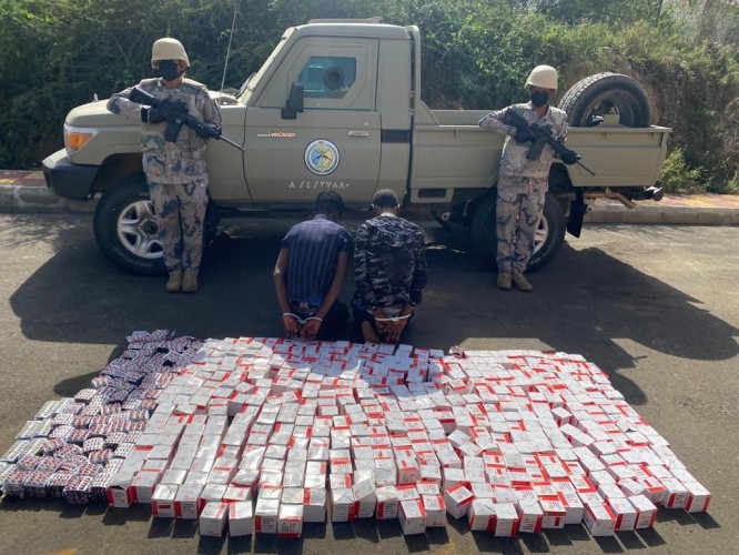 حرس الحدود يحبط محاولات تهريب أكثر من (42) طنًا من القات المخدر و(661) كيلوجرامًا من مادة الحشيش المخدر