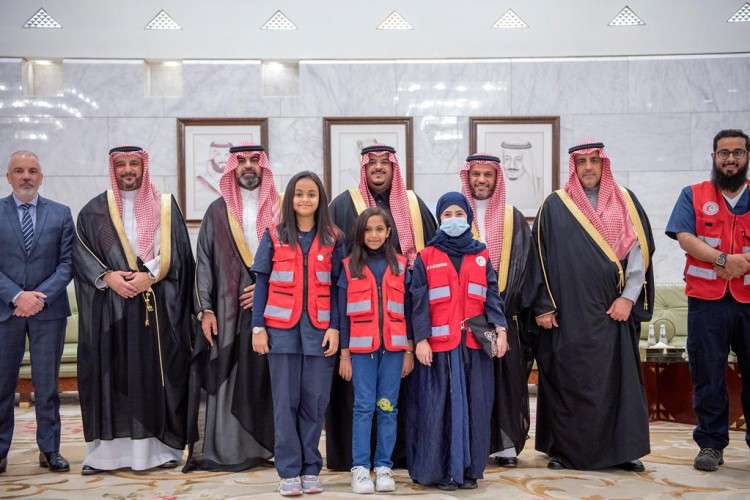 نائب أمير منطقة الرياض يدشن مشروع الإسعاف الجوي