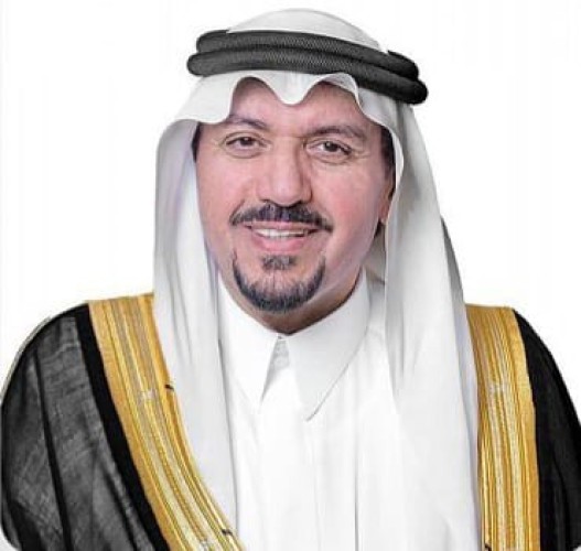 سمو أمير القصيم يستقبل مدير فرع وزارة الموارد البشرية بالمنطقة