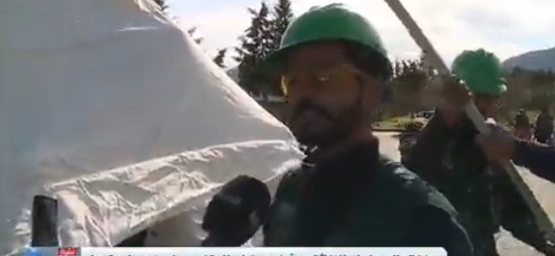 بالفيديو : أحد متطوعي مركز الملك سلمان : دعاء الناس وابتساماتهم جعلتنا نعمل ليل نهار لإنقاذ ماتبقى من منكوبين في الزلزال