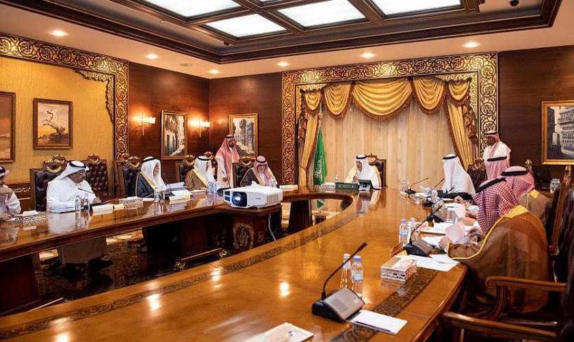 سمو أمير منطقة مكة المكرمة يرأس اجتماع مجلس نظارة وقف الملك عبدالعزيز للعين العزيزية
