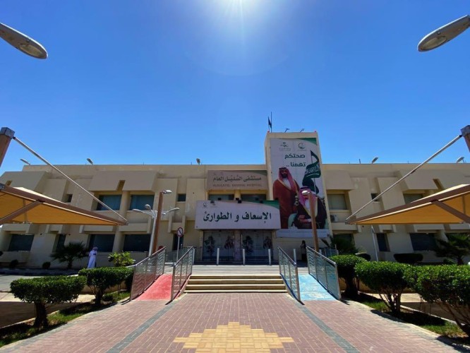 “السليل العام” يستقبل 36 مصابًا جراء حادث انقلاب حافلة