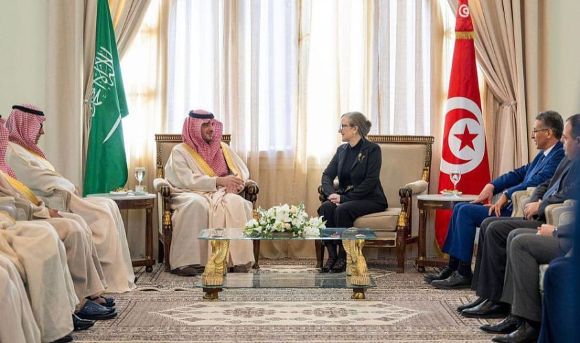 سمو الأمير عبدالعزيز بن سعود بن نايف يلتقي رئيسة الحكومة التونسية